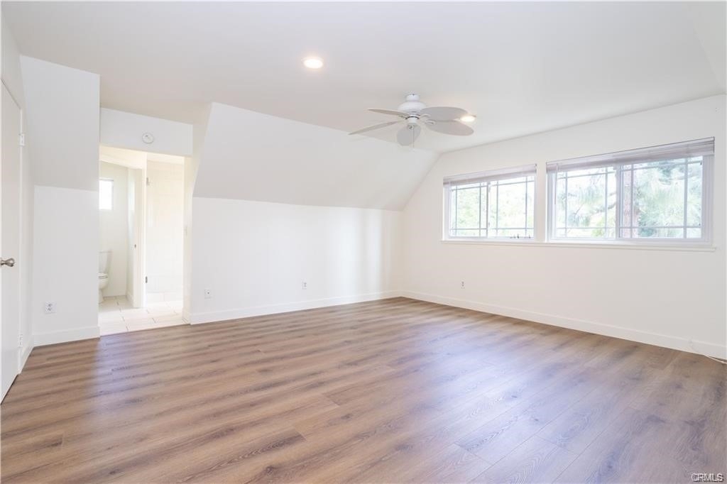 11300 Yolanda Avenue - Photo 9
