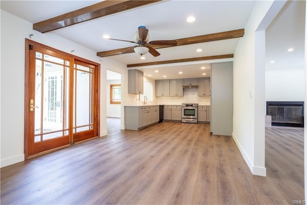 11300 Yolanda Avenue - Photo 4