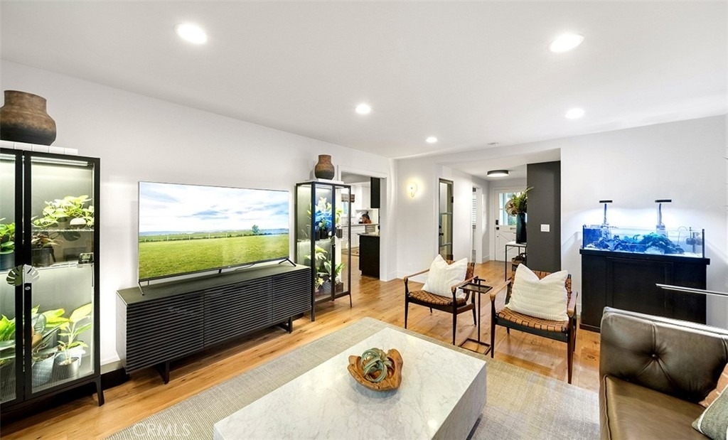 843 Bernard Drive - Photo 25