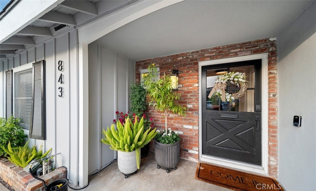 843 Bernard Drive - Photo 4