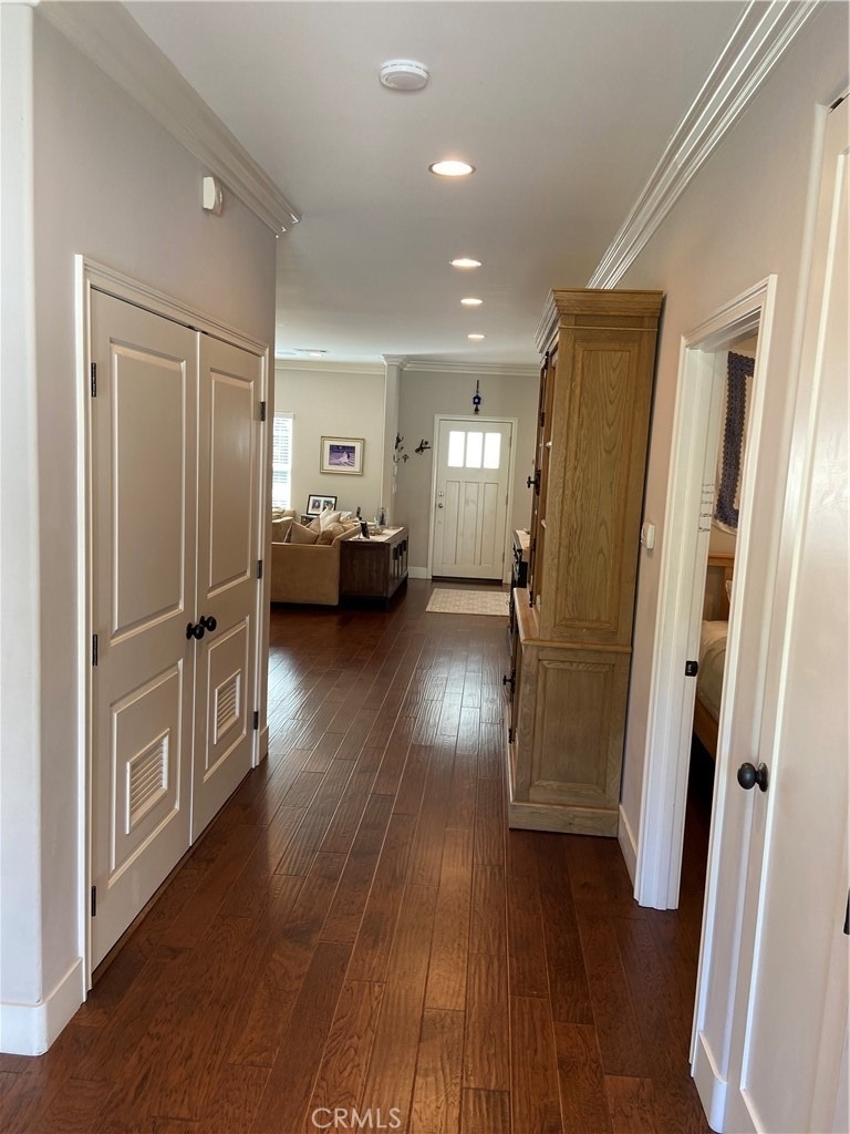 4470 Stansbury Avenue - Photo 36