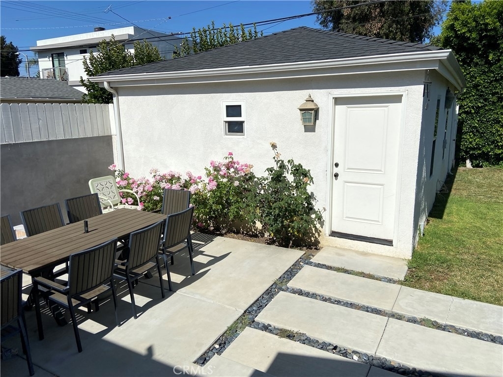 4470 Stansbury Avenue - Photo 44
