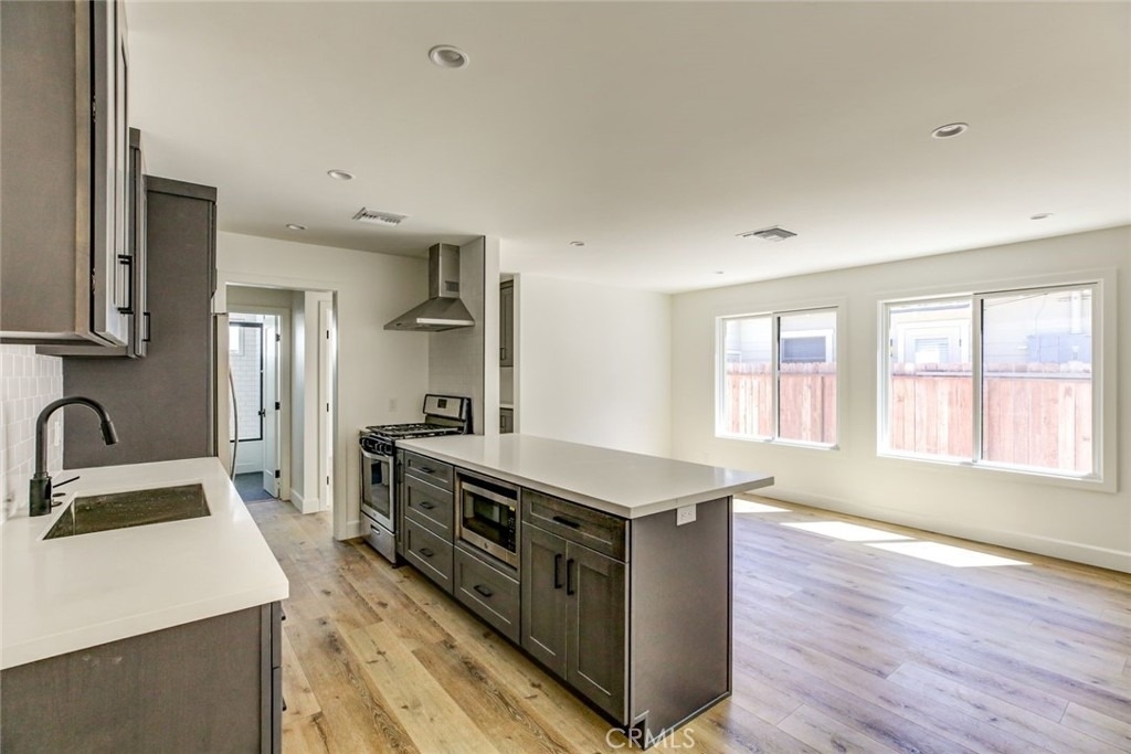 459 N Olive Street - Photo 1