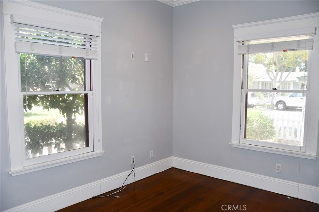 268 N Grand - Photo 6