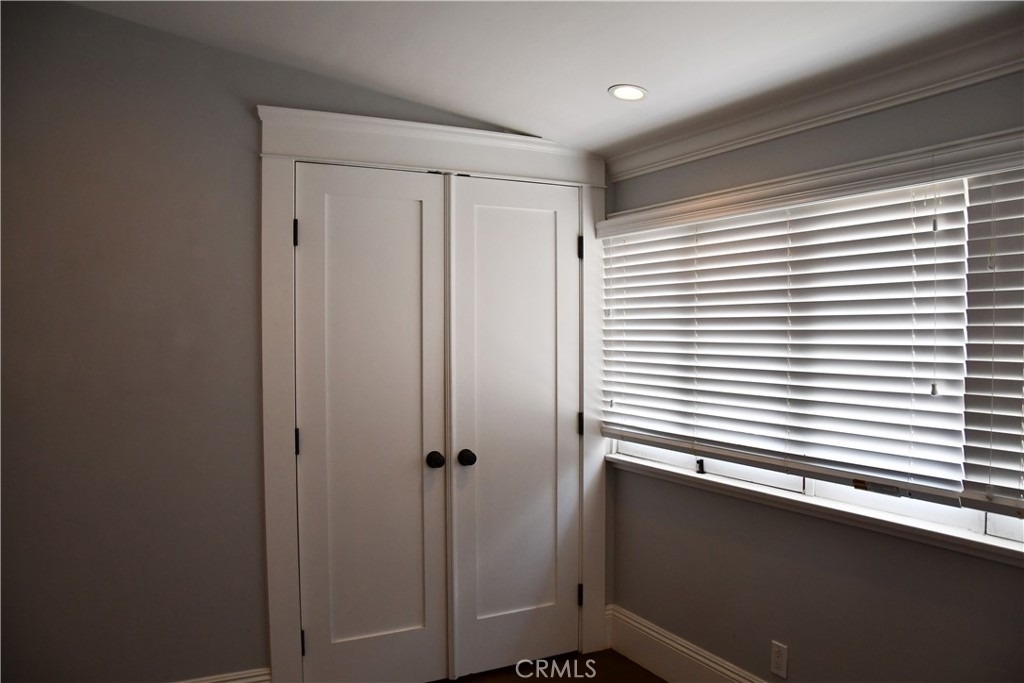 268 N Grand - Photo 37