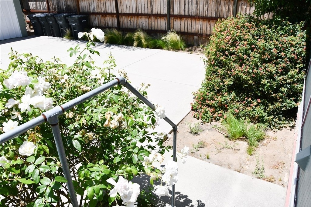 268 N Grand - Photo 41