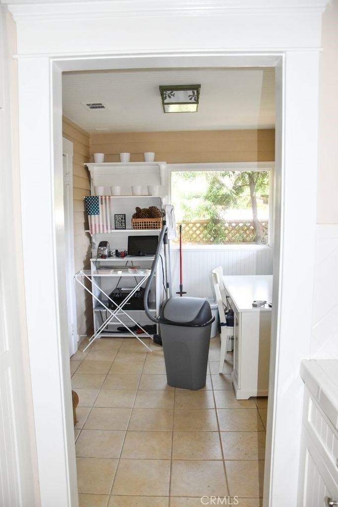 227 N Cleveland - Photo 21
