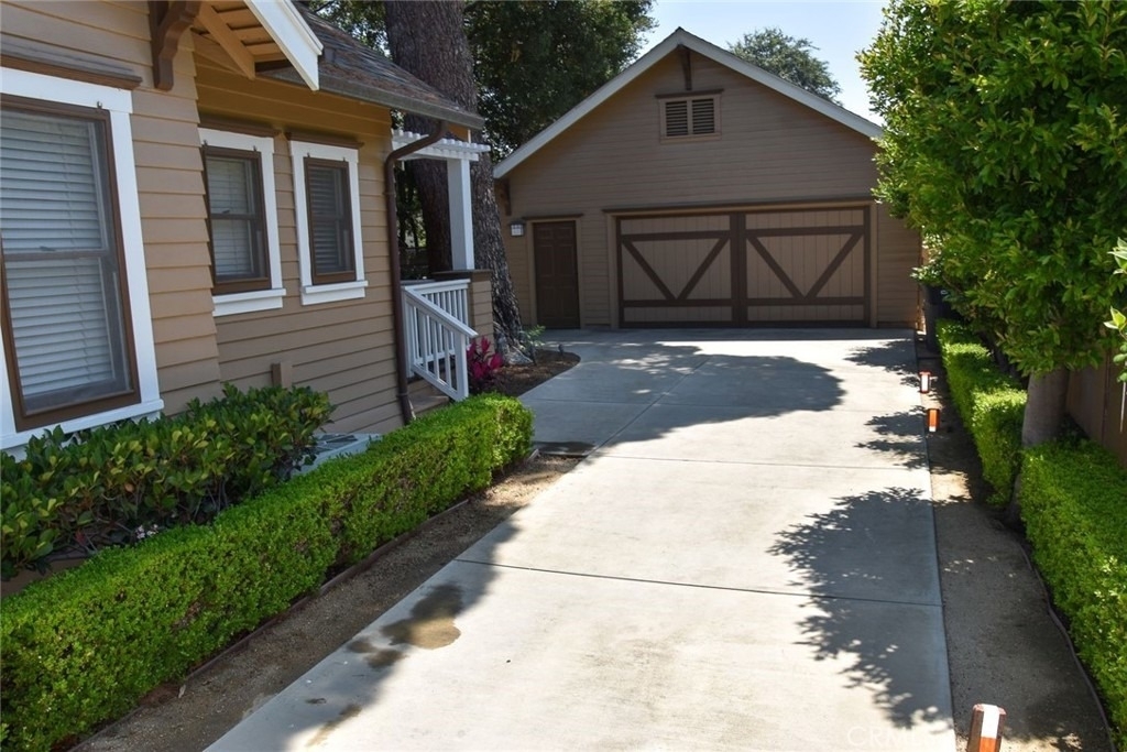 227 N Cleveland - Photo 11