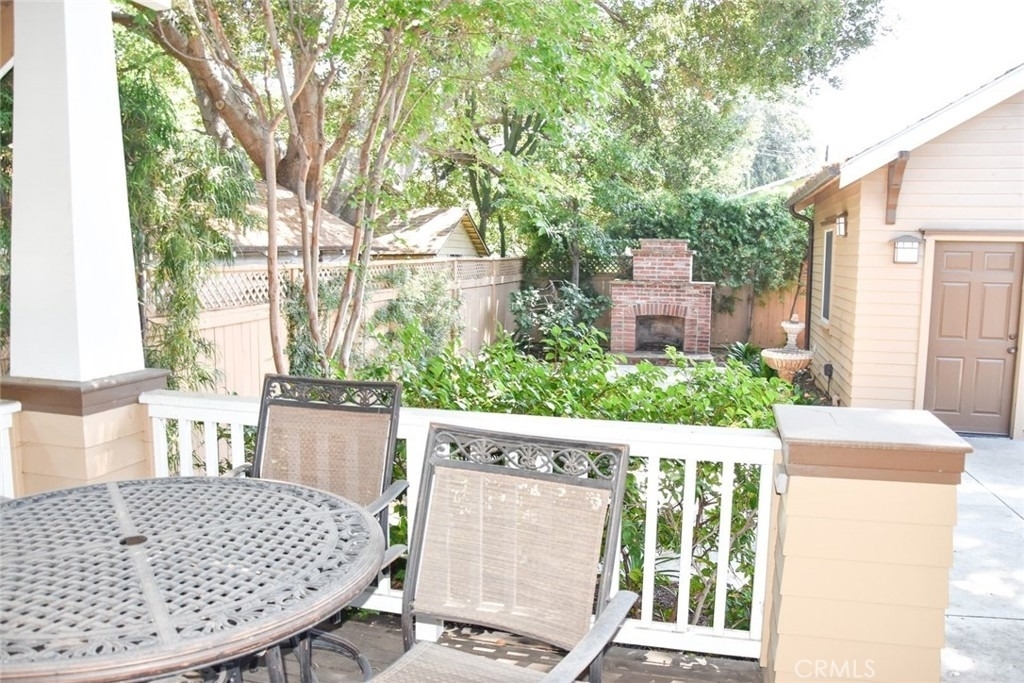 227 N Cleveland - Photo 2