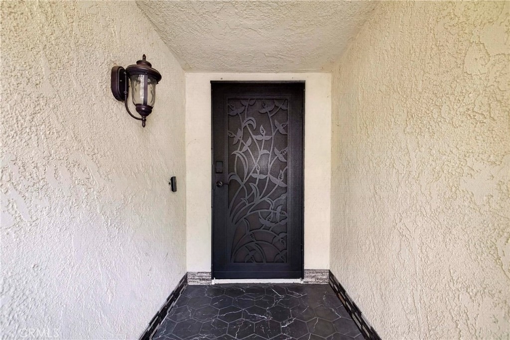 1034 Creekside Drive - Photo 32