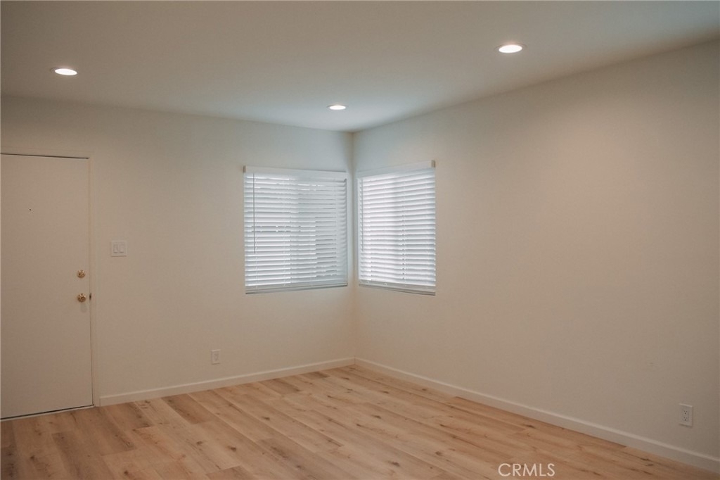 21004 Henrietta - Photo 7