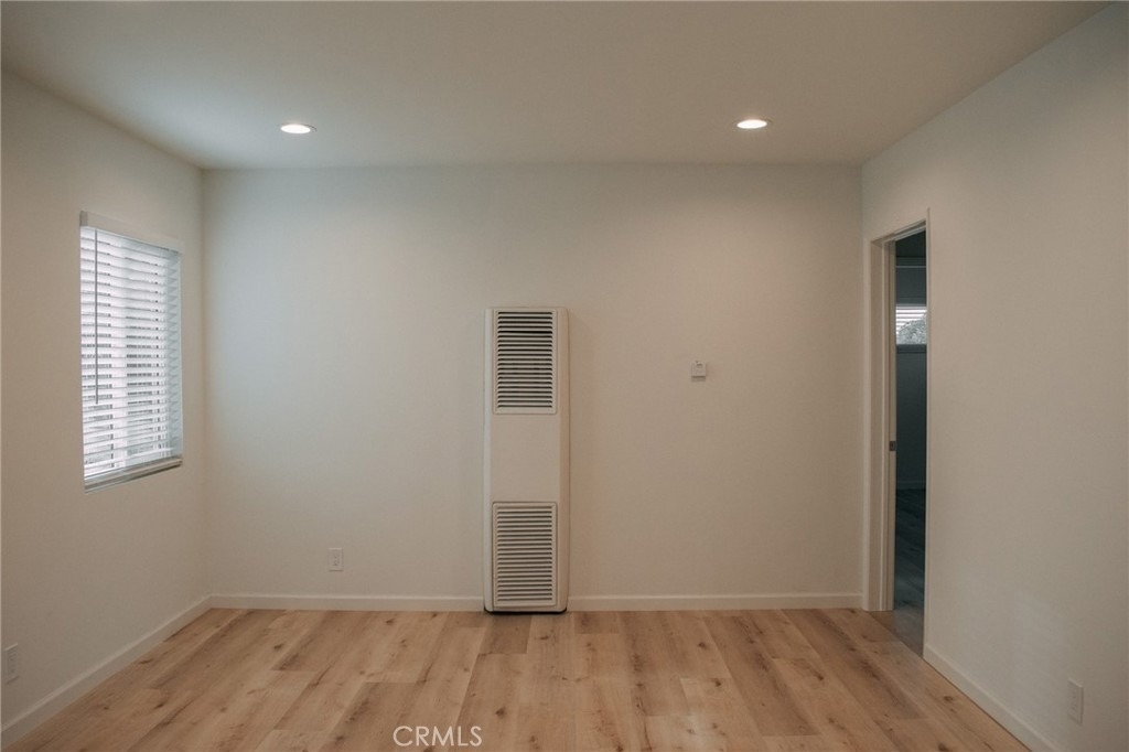 21004 Henrietta - Photo 5
