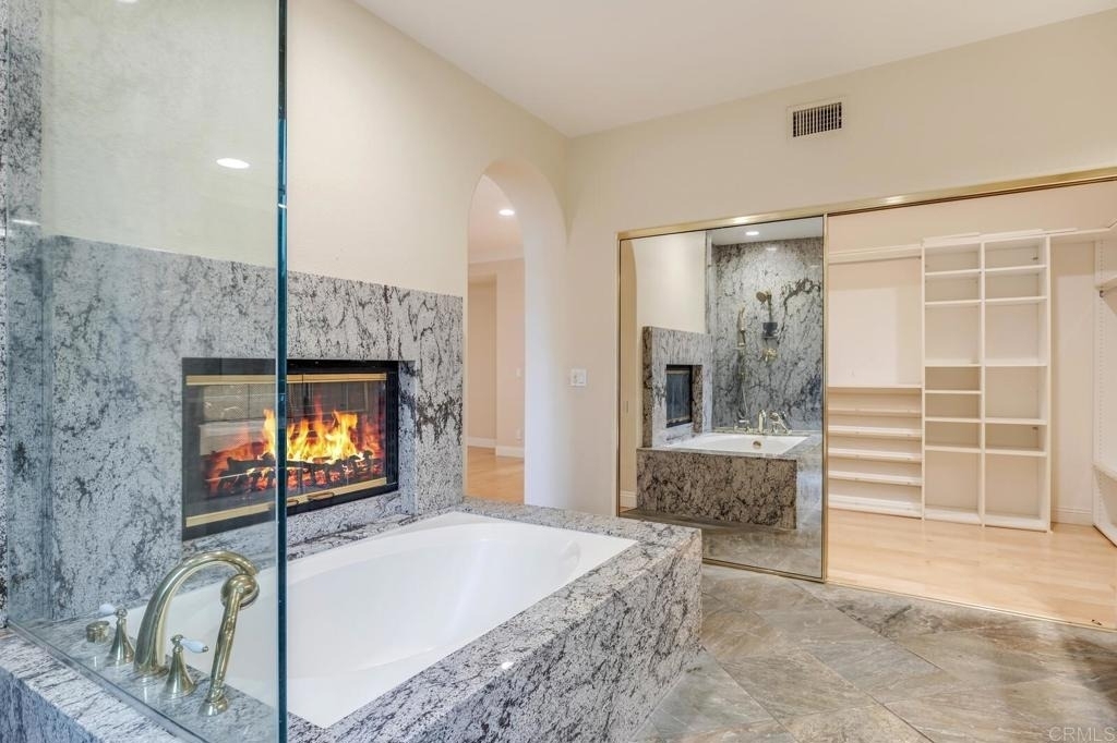 5370 Renaissance Avenue - Photo 18
