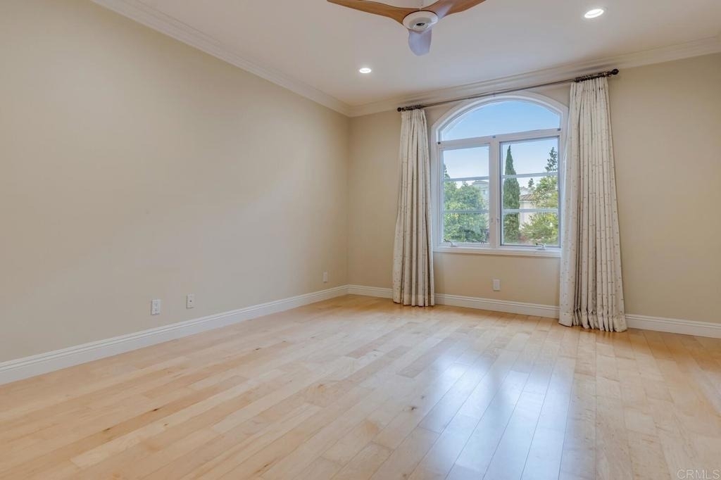 5370 Renaissance Avenue - Photo 30