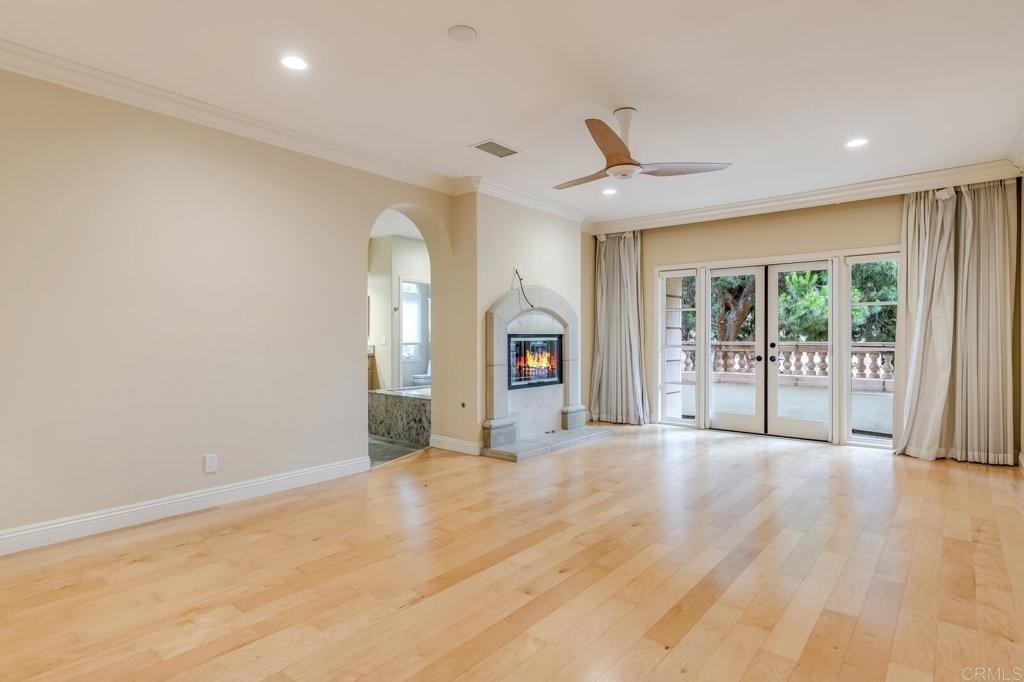 5370 Renaissance Avenue - Photo 14