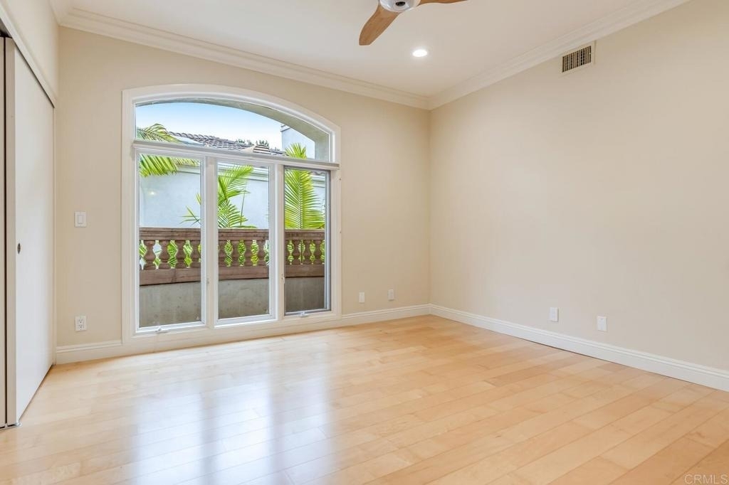 5370 Renaissance Avenue - Photo 24