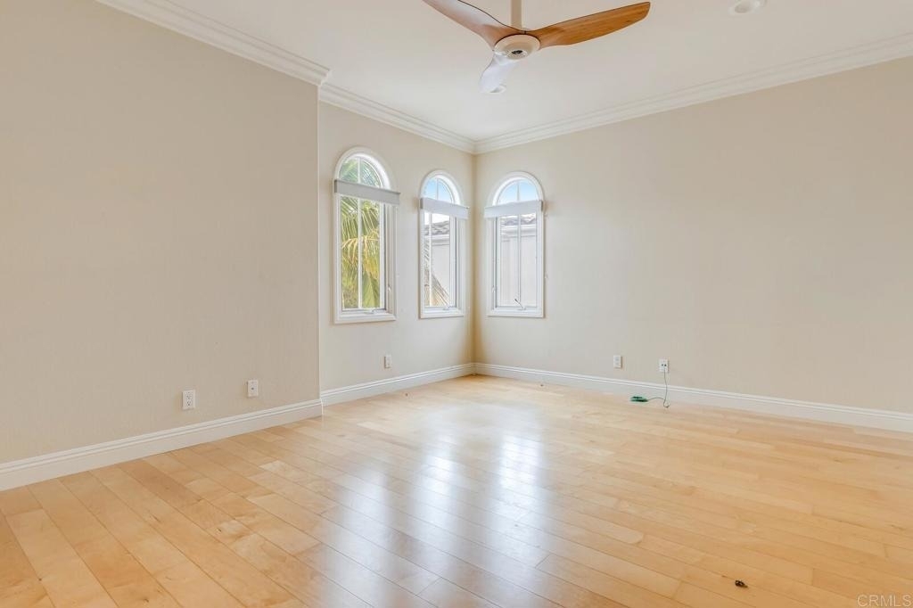 5370 Renaissance Avenue - Photo 27