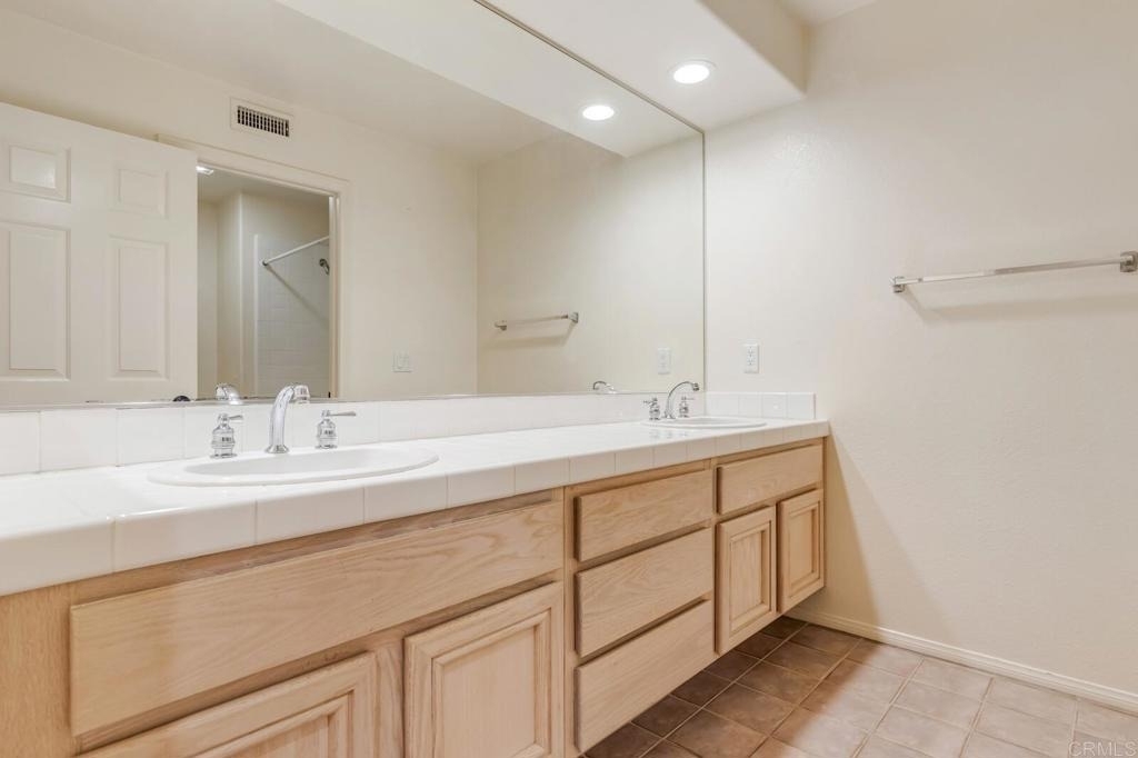 5370 Renaissance Avenue - Photo 26