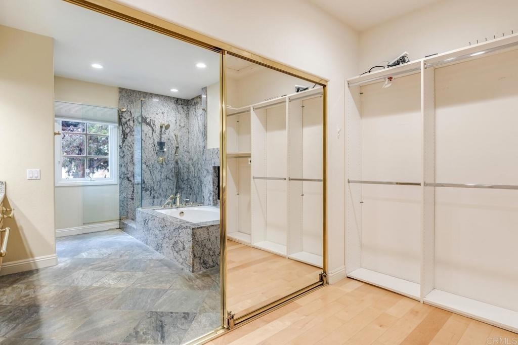 5370 Renaissance Avenue - Photo 19
