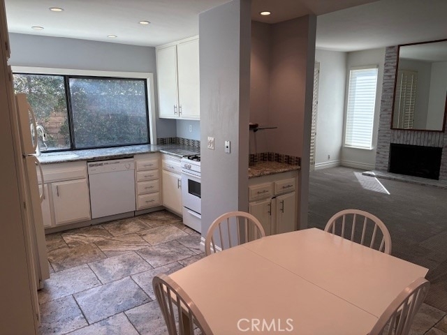 2124 Woodbriar Court - Photo 4