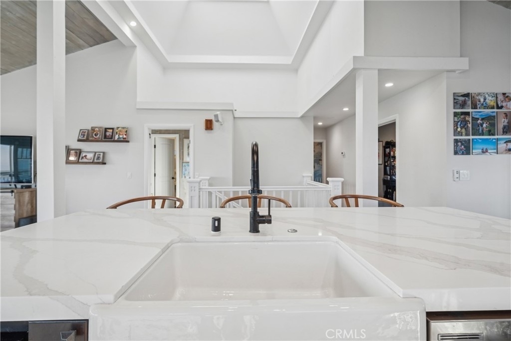 1044 Noria Street - Photo 4