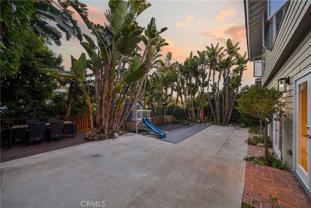 1044 Noria Street - Photo 24