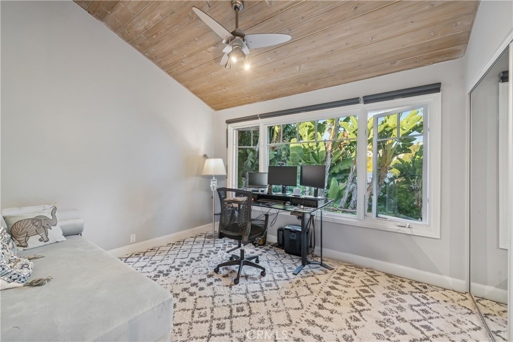 1044 Noria Street - Photo 11