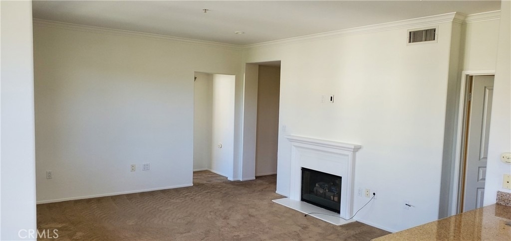 2441 Watermarke Place - Photo 3