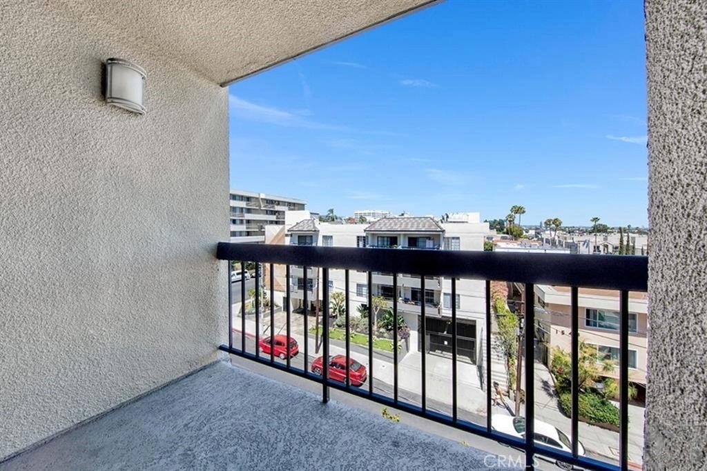 7320 Hawthorn Avenue - Photo 3