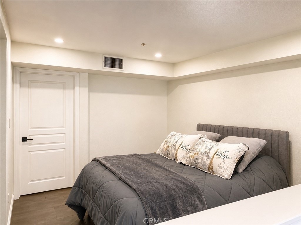 7320 Hawthorn Avenue - Photo 9