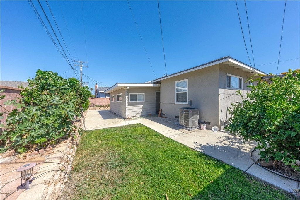 1817 E Morava Avenue - Photo 26