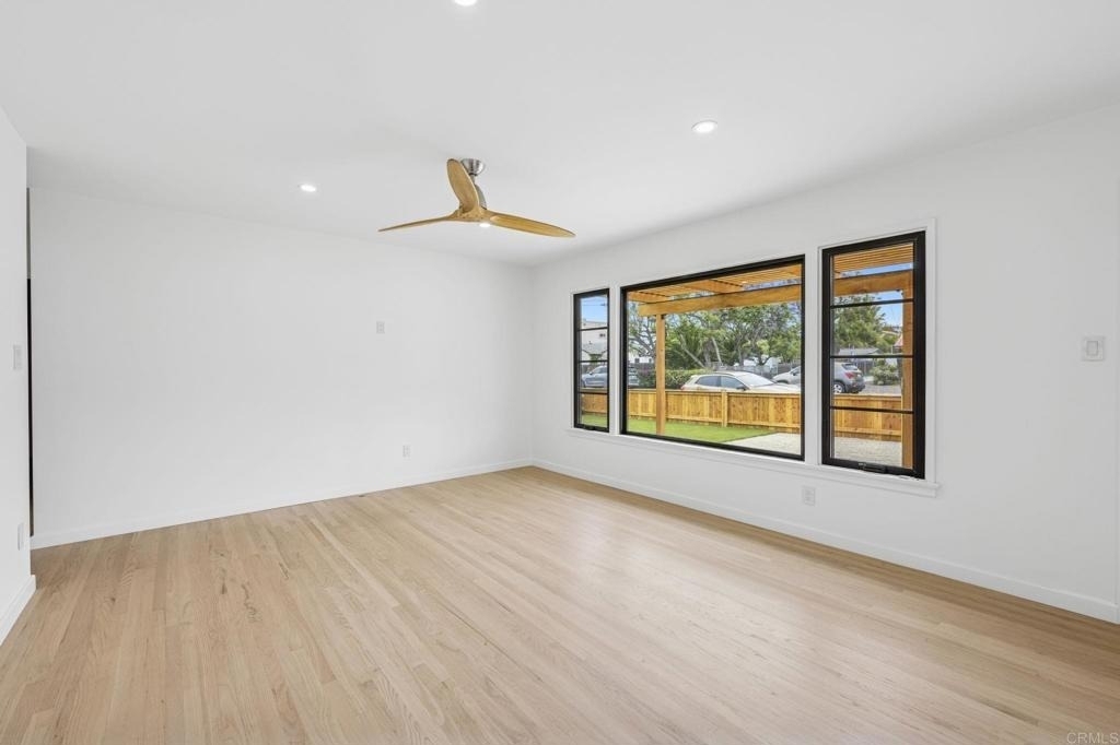 1061 Buena Vista Way - Photo 12