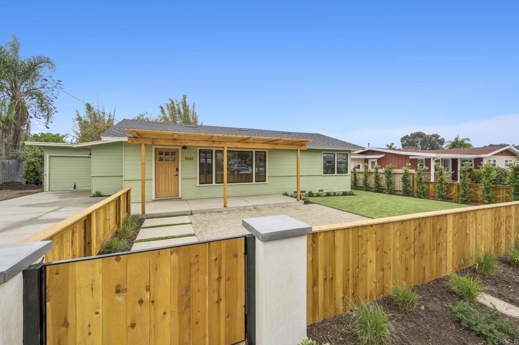 1061 Buena Vista Way - Photo 1