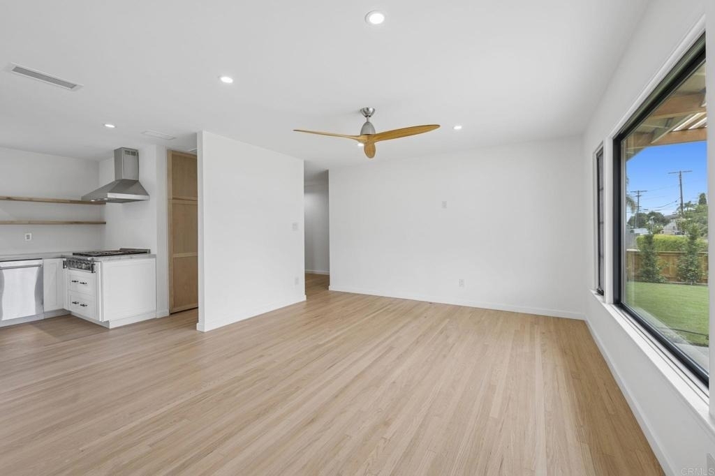 1061 Buena Vista Way - Photo 11