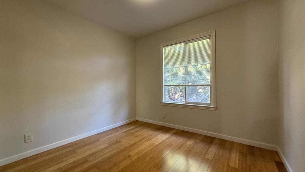 1356 Highland Court - Photo 13