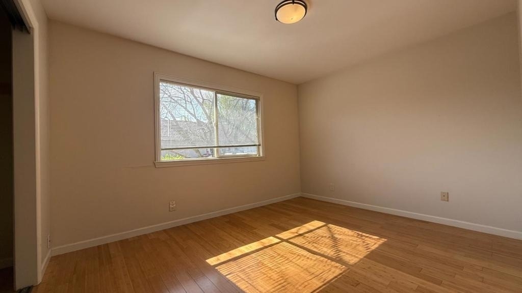 1356 Highland Court - Photo 18