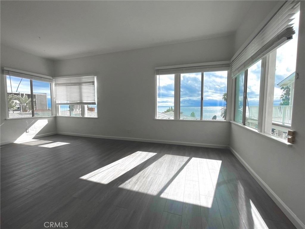 364 Cliff Drive - Photo 1