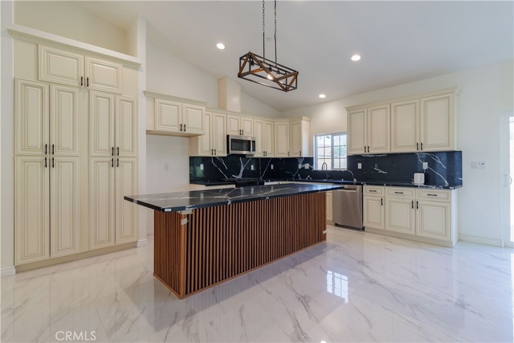 44270 Whittier - Photo 1