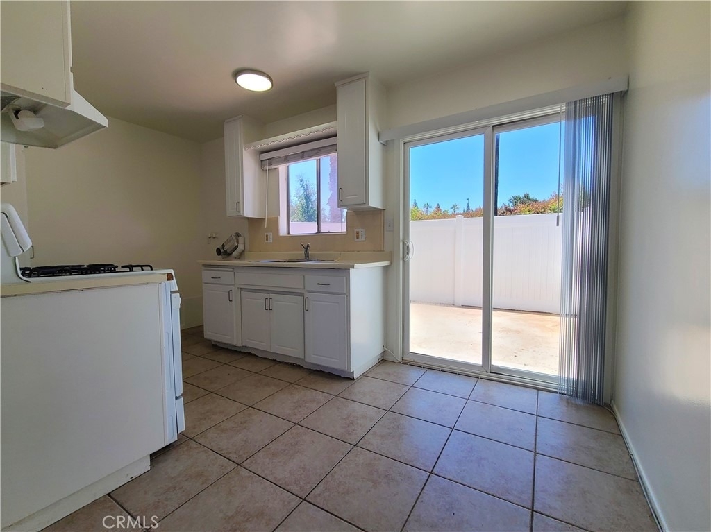 1304 E Central Avenue - Photo 7