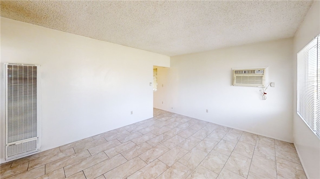 947 Park Avenue - Photo 7