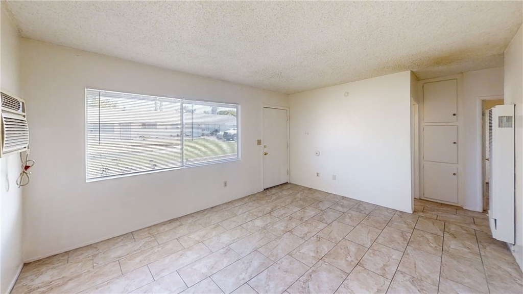 947 Park Avenue - Photo 1