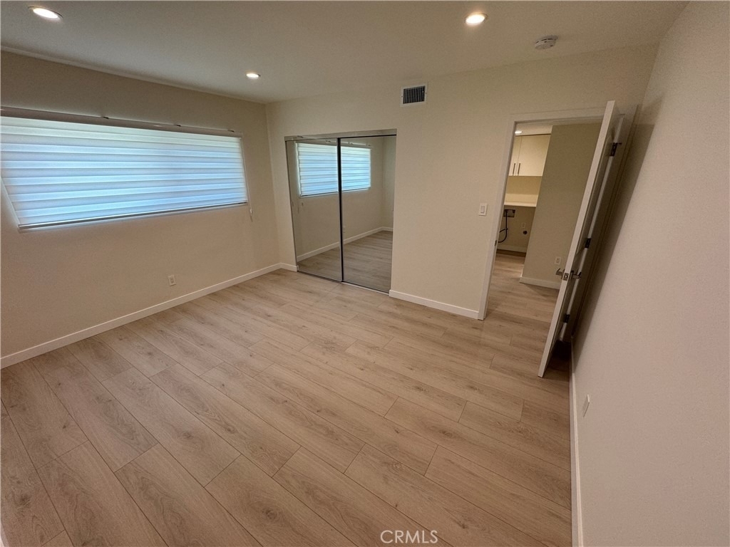 1206 E Harvard Street - Photo 8