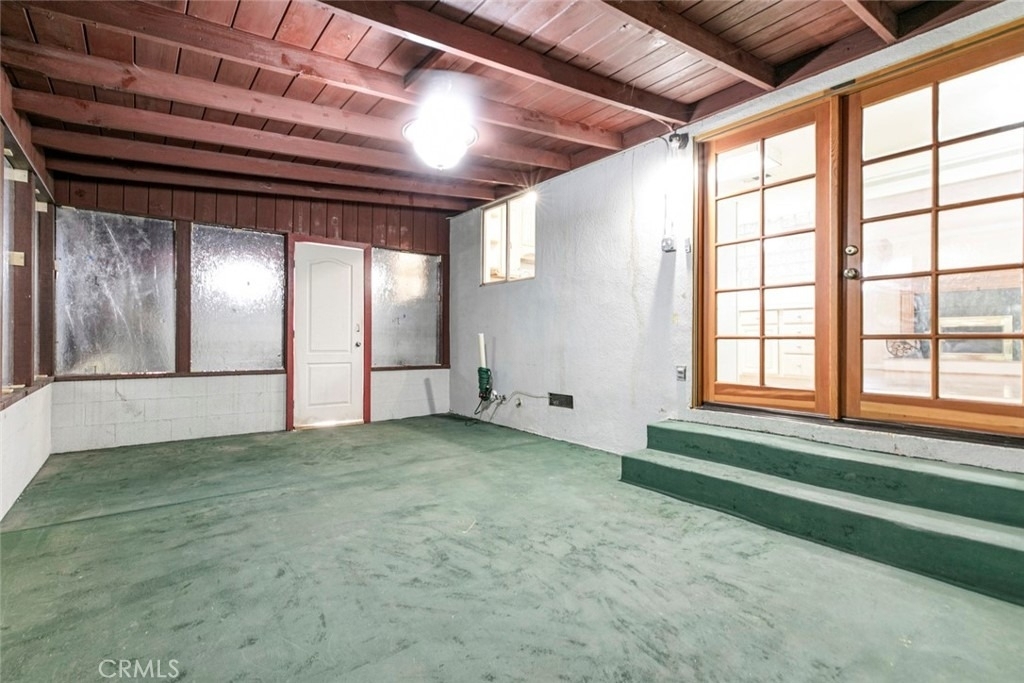 10706 Rhodesia Ave. - Photo 15