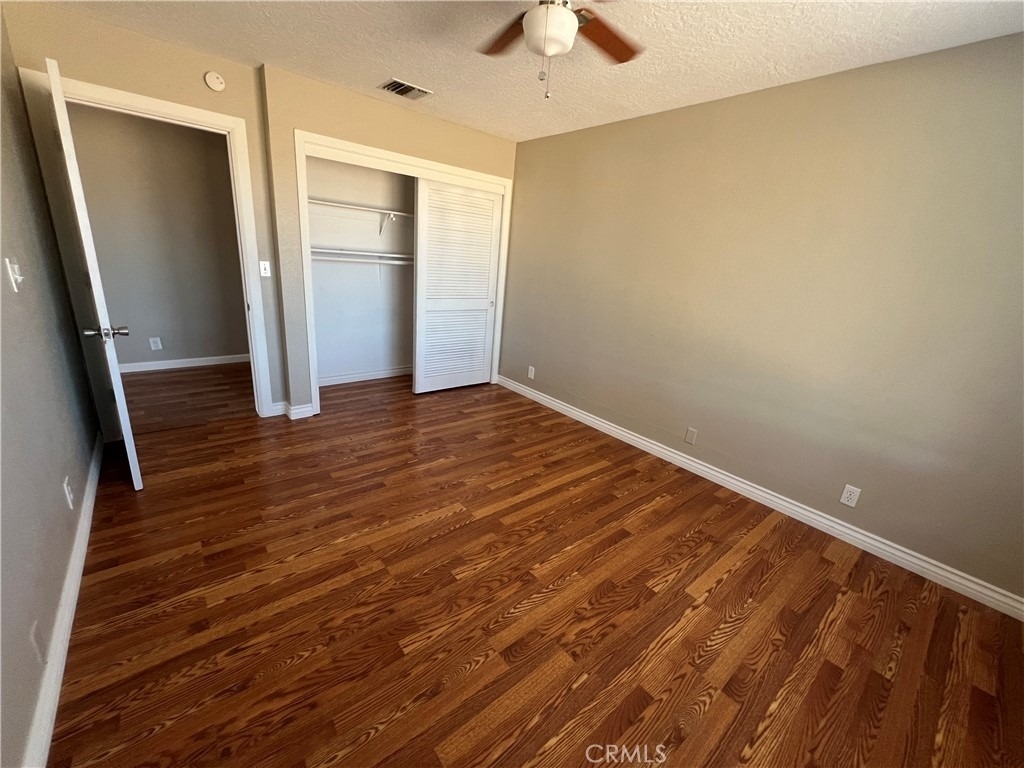 18530 Eucalyptus Street - Photo 21