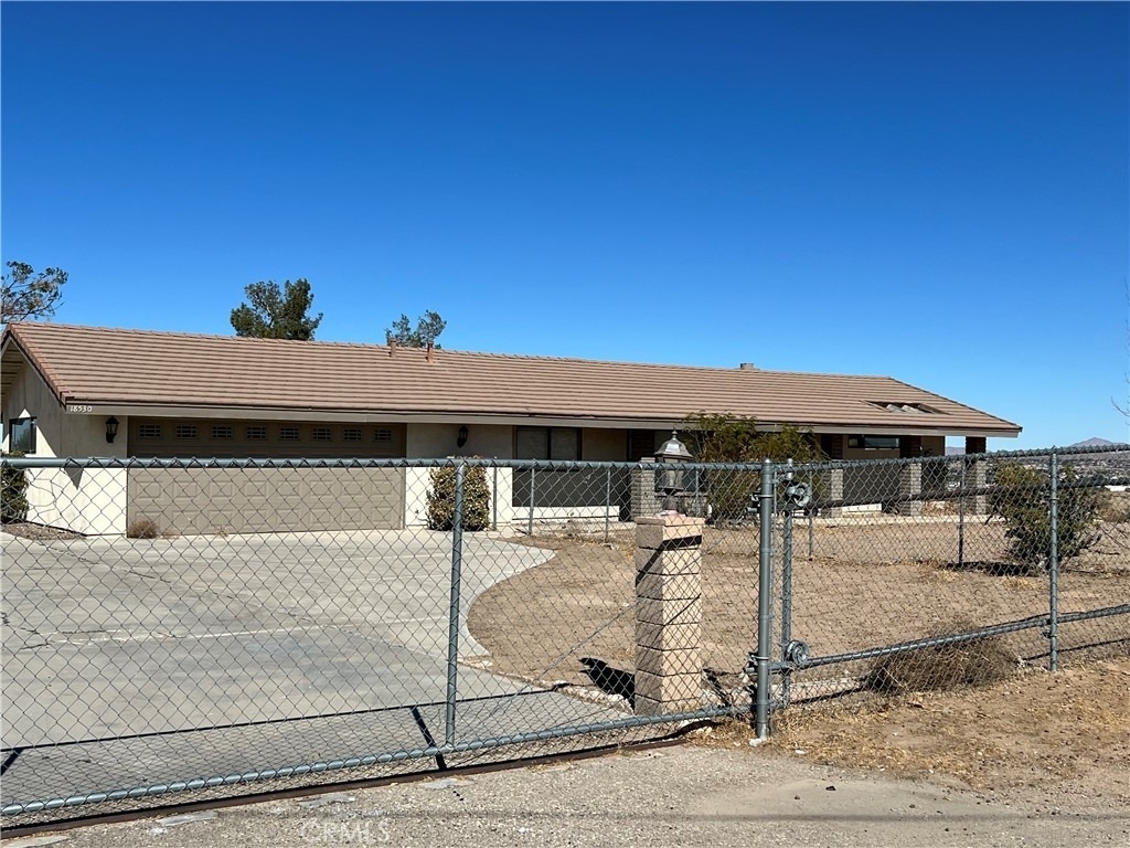 18530 Eucalyptus Street - Photo 1