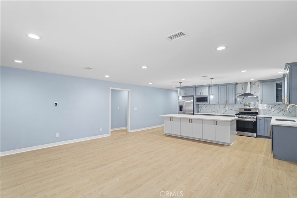 8996 Newport - Photo 2