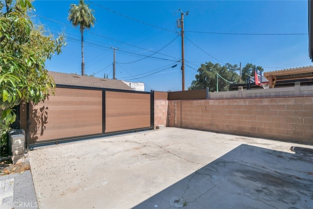 2117 W Clark Avenue - Photo 22