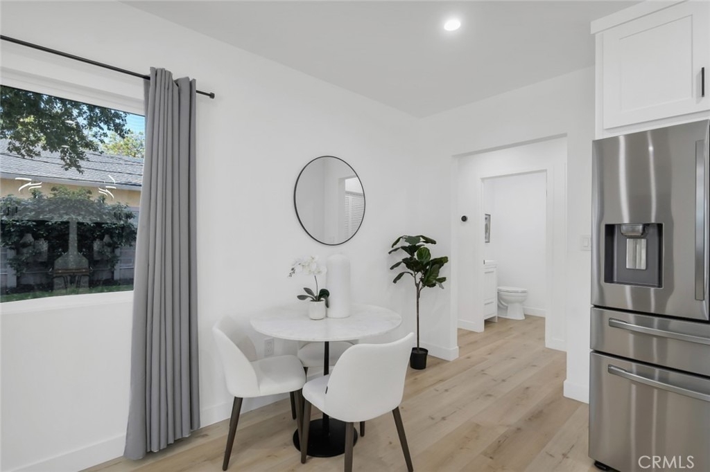 2117 W Clark Avenue - Photo 7