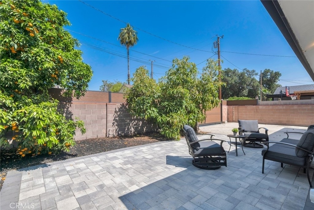 2117 W Clark Avenue - Photo 18