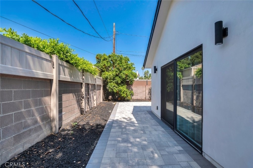 2117 W Clark Avenue - Photo 17